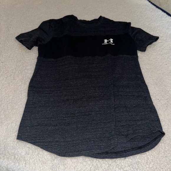 Under Armour Tee - Picture 4 of 4